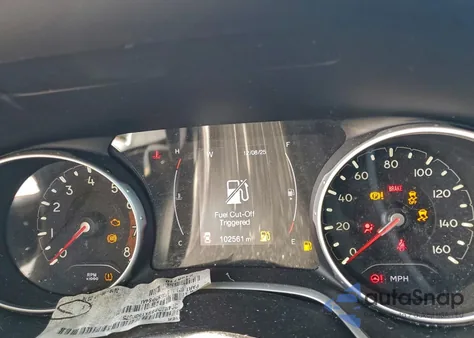 2019 Jeep Compass Latitude z USA, uszkodzony, nr VIN 3C4NJDBB9KT809575